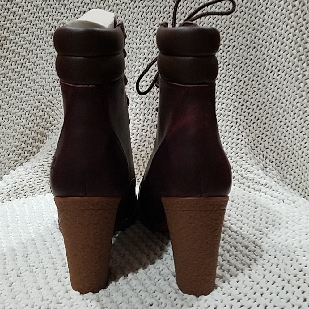 Timberland Booties - Picture 3 of 4